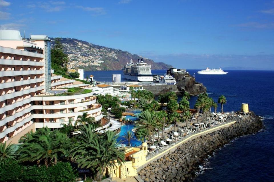 Os melhores hotéis de praia da Madeira, segundo o The Telegraph