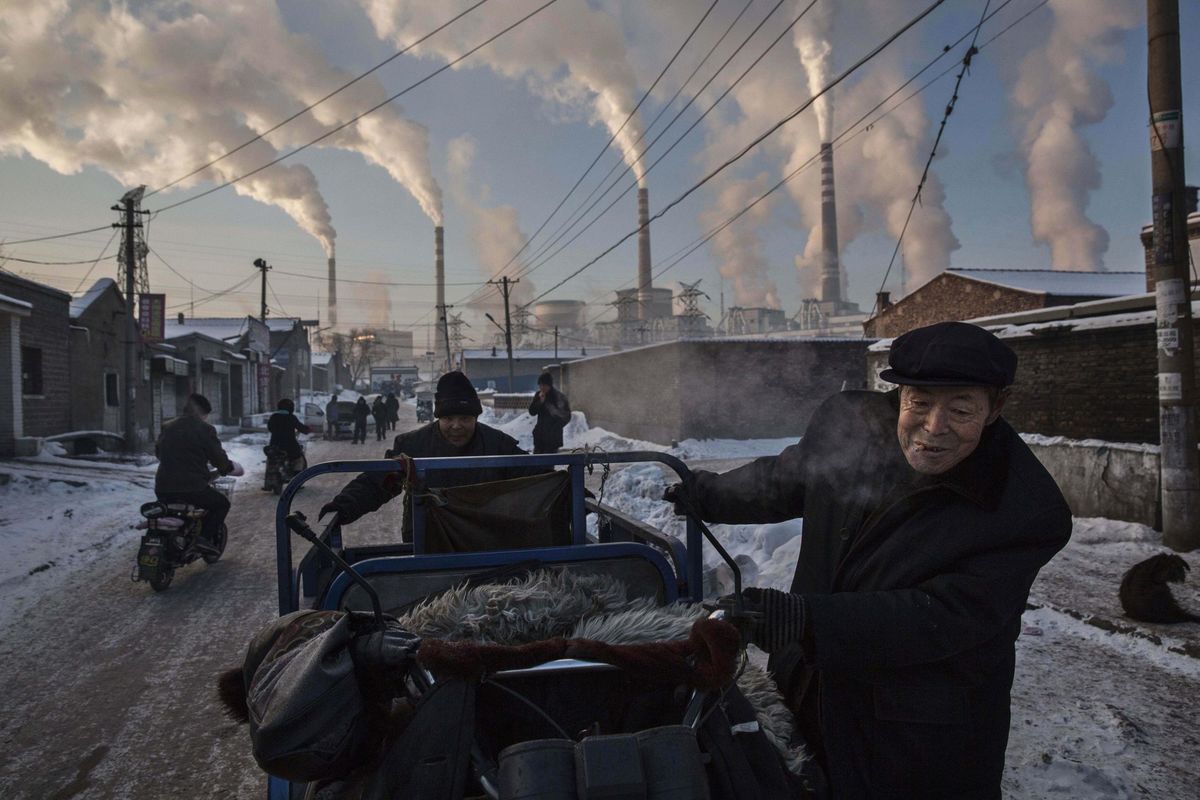 chinas-coal-addiction-kevin-frayer-daily-life-first-prize-stories