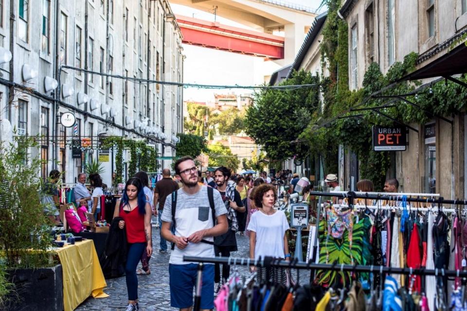 Résultat de recherche d'images pour "imagem mercados de Lisboa"