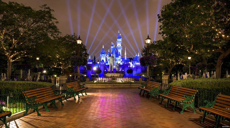 13.Disneyland Park California EUA_resultado