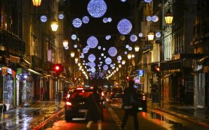 Natal em Lisboa: luzes, projeções e até um DJ Pai Natal