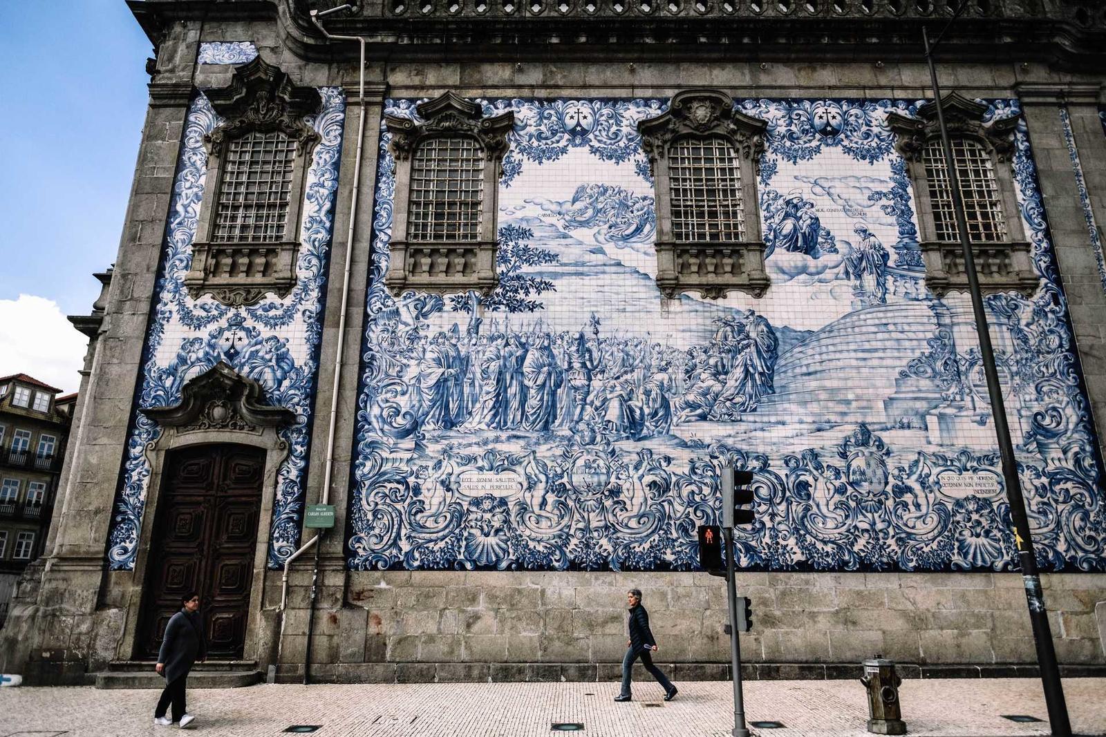 Roteiro pelos azulejos do Centro Histórico do Porto.