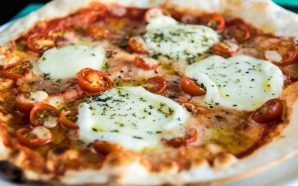 Massa Fina: Abriu um restaurante de pizas caseiras junto ao mar