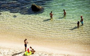 Estas praias portuguesas de norte a sul têm wi-fi gratuito