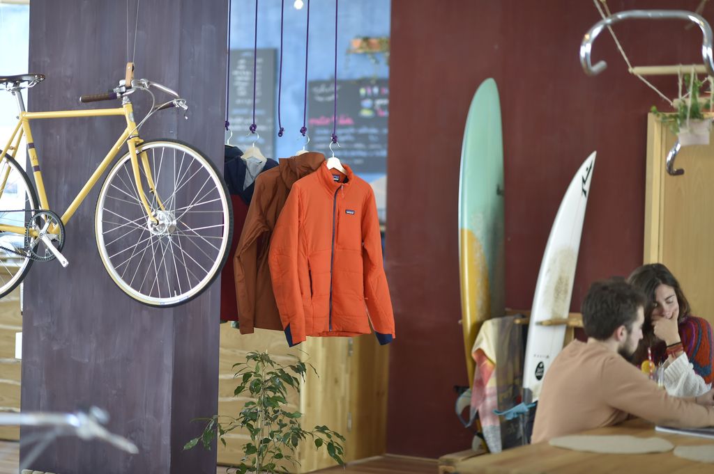 Loja de Bicicletas e Surf – Chelo Coast House