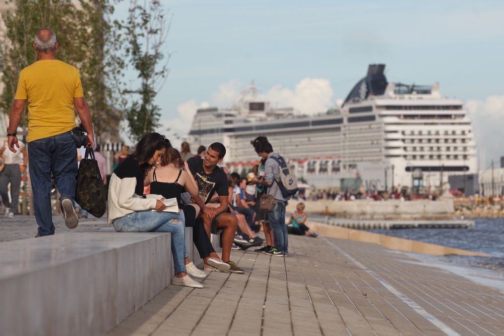 Lisboa – Reabertura ao trânsito da Ribeira das Naus
