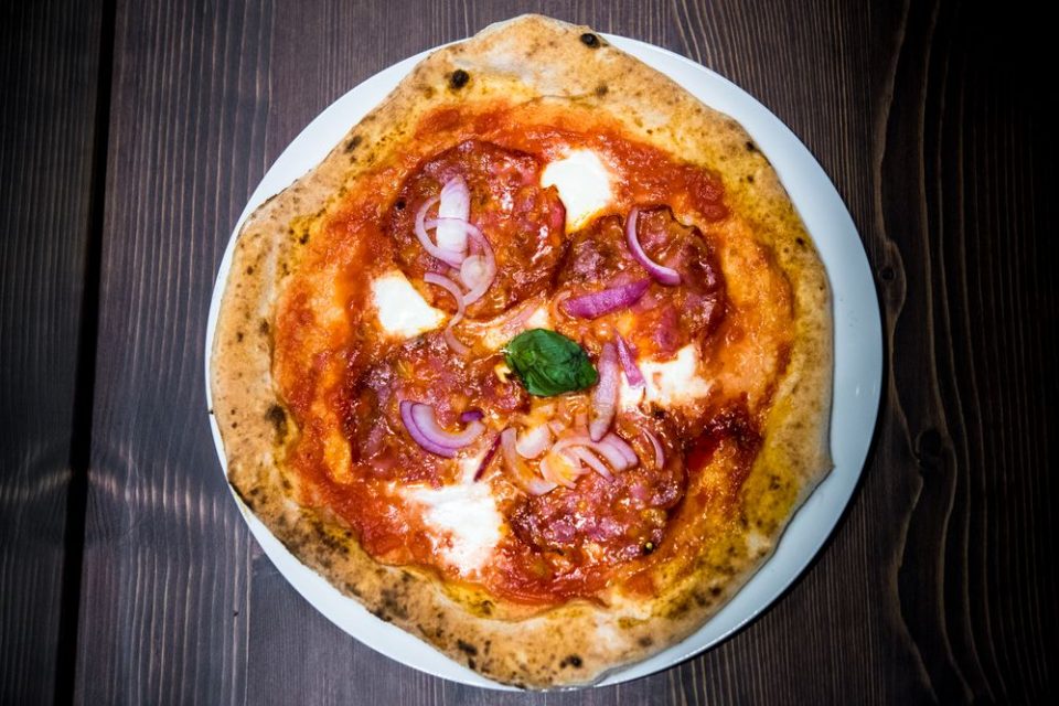 Há mais um restaurante em Lisboa a ganhar «a estrela Michelin» da piza napolitana