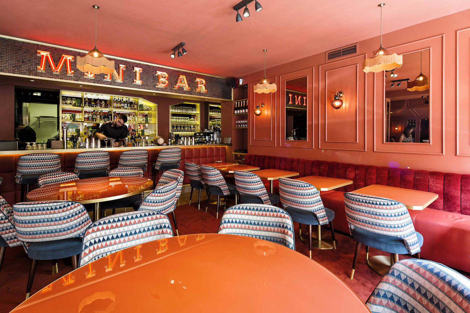 Mini-bar – restaurante – novo espaço do Avillez no Porto.