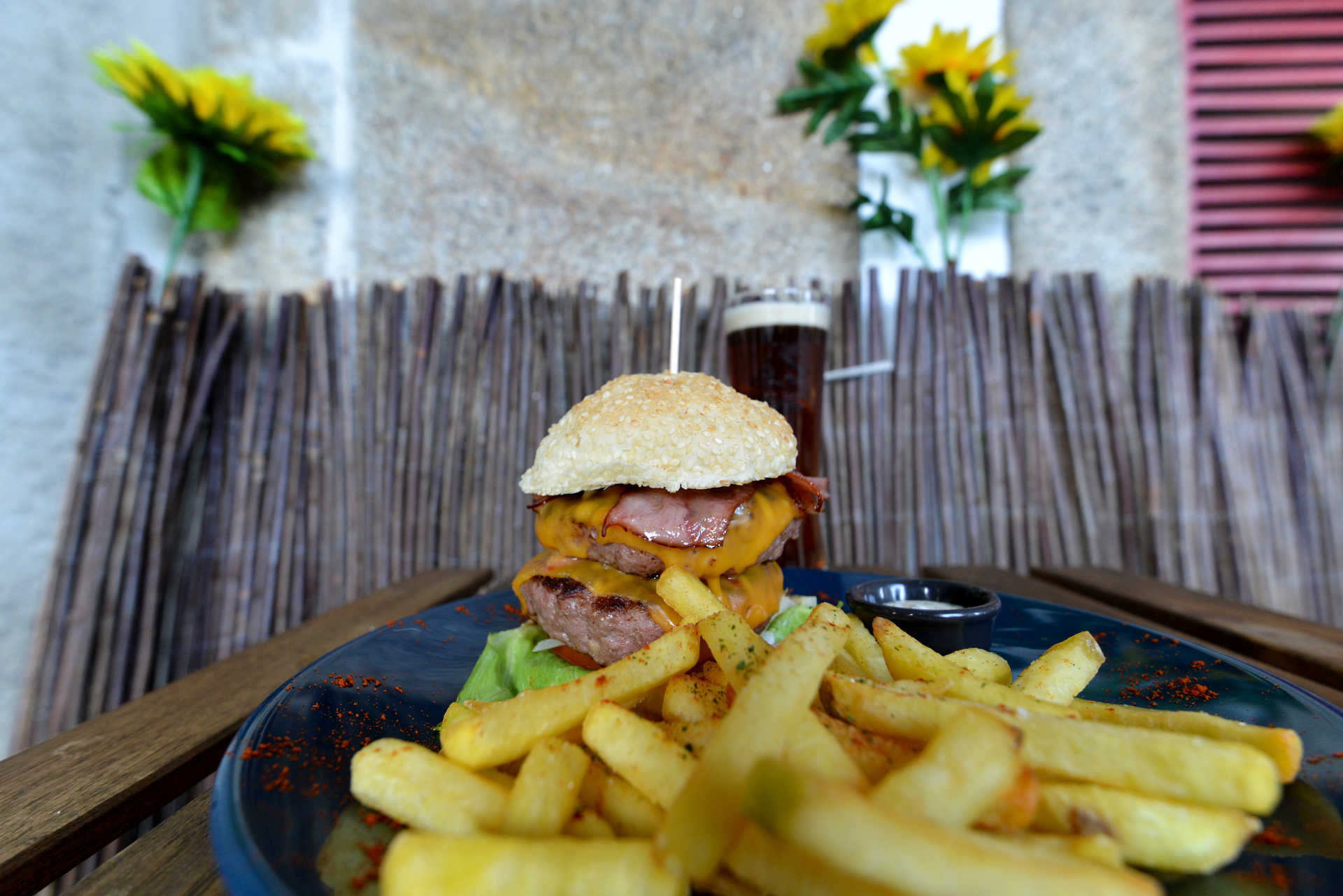 Backson’s Fine Burgers serve hamburgueres na zona histórica do Porto