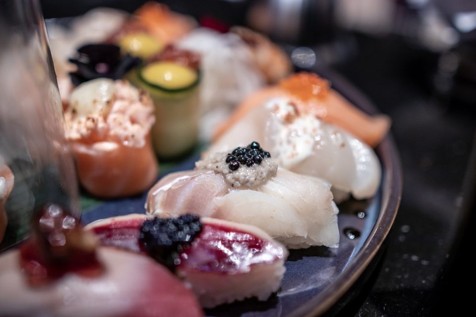 Bacalhau, vieiras, trufas e vinho do porto neste novo menu de sushi