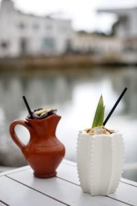Os cocktails com vista para o Gilão são um dos muitos motivos para ocupar uma das mesas do Terraze. (Diana Quintela/GI)