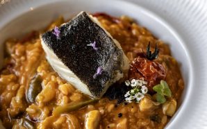 O novo restaurante de Aveiro tem um chef que cozinhou para a Selecção Nacional