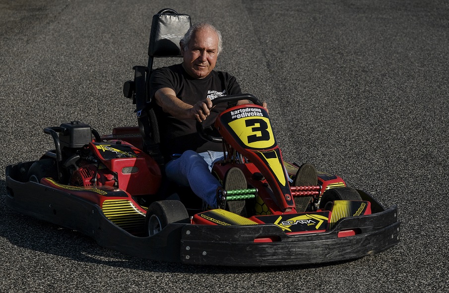 Condução Indoor e Outdoor no Kartódromo do Montijo